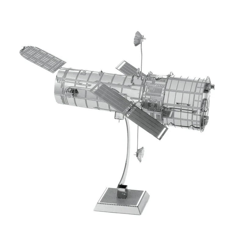 Divers: TÉLESCOPE SPATIAL HUBBLE